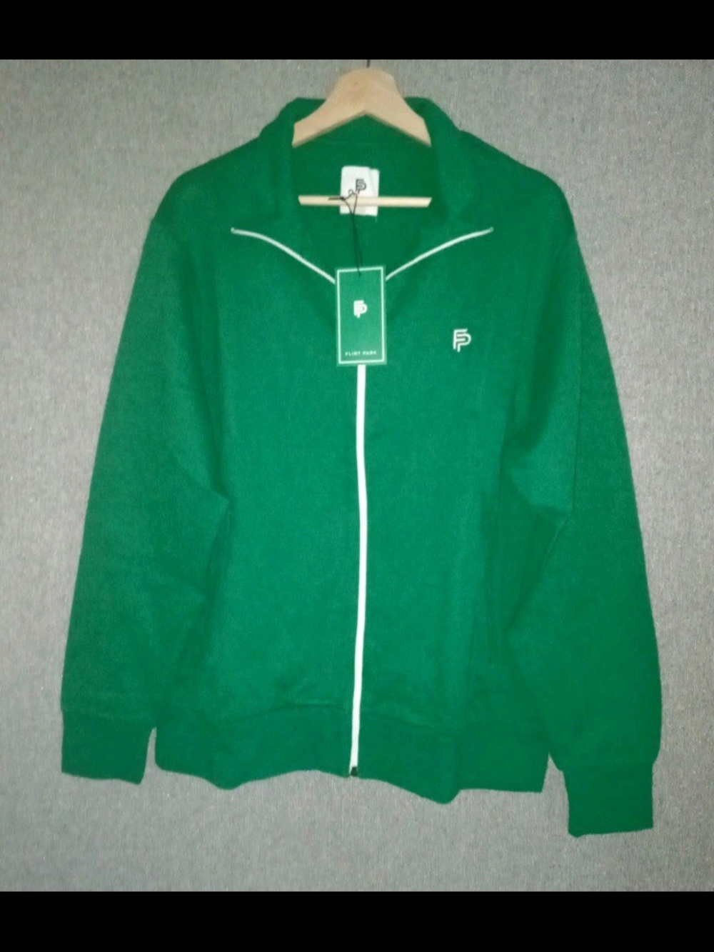Kelly Green Zip-Front Tennis Court Jacket with White Trim